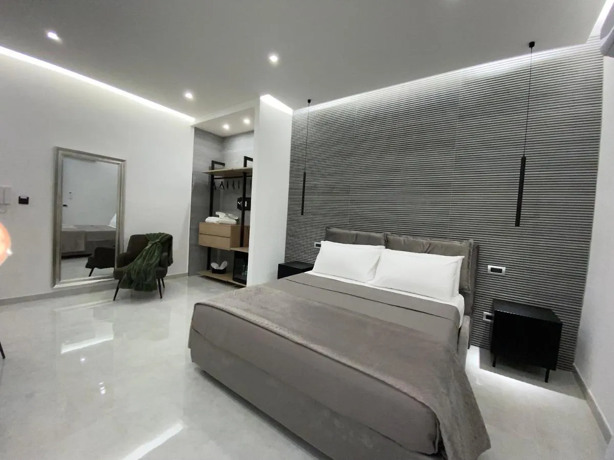 Calasanzio26 Luxury Rooms Naples Italy