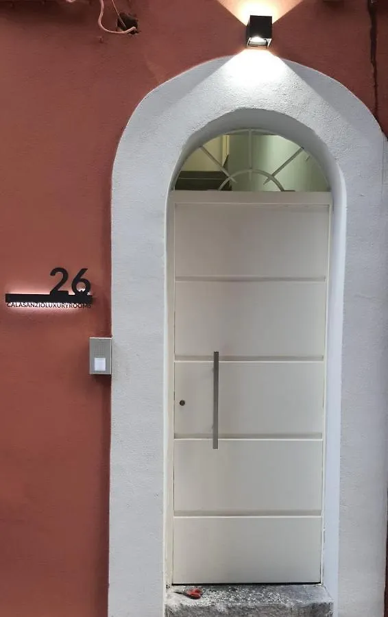 Calasanzio26 Luxury Rooms Naples Apartment